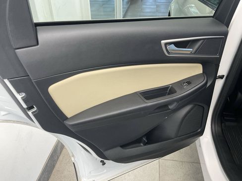 Used 2023 Ford Edge SEL w/ Convenience Package AWD/4WD image 11