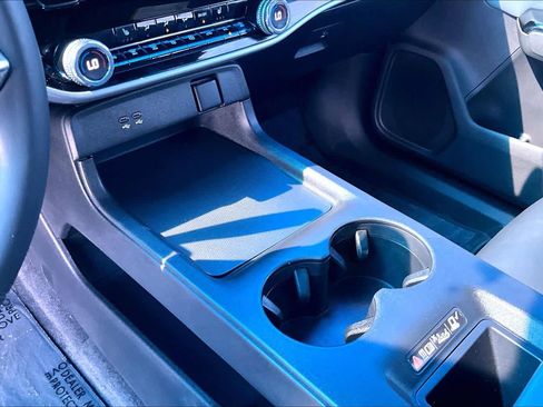 Used 2024 Honda Prologue Touring image 16