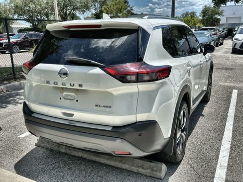 Used 2021 Nissan Rogue SL w/ Premium Package AWD/4WD image 8