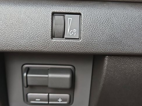 Used 2026 Chevrolet Colorado ZR2 w/ Technology Package image 18