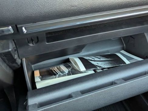 Used 2021 Ford Expedition Max XLT image 39