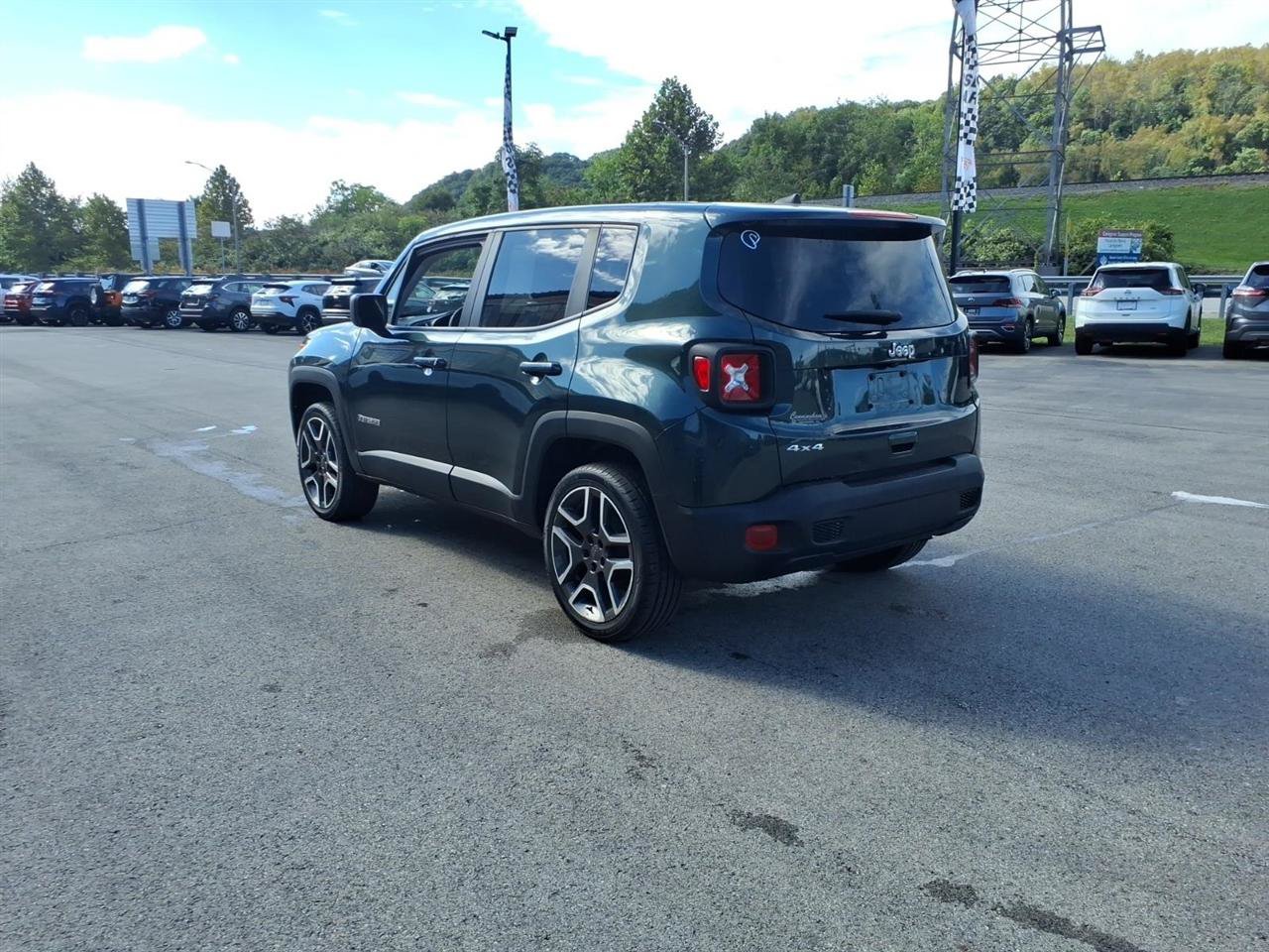 Used 2021 Jeep Renegade Sport AWD/4WD image 4