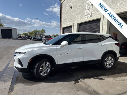 Used 2022 Chevrolet Blazer LT w/ LPO, Cargo Package FWD image 4