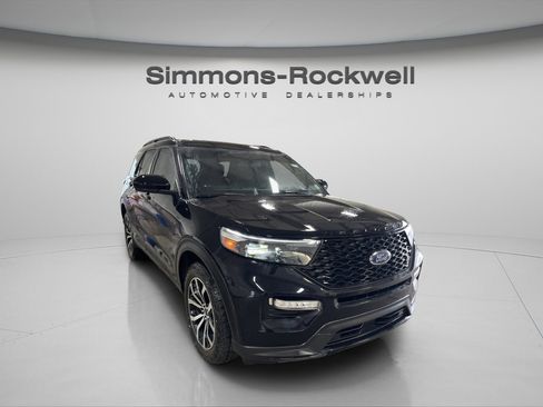 Used 2022 Ford Explorer ST AWD/4WD image 3