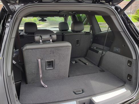 New 2025 Cadillac XT6 Luxury image 40