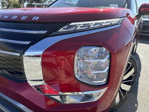 New 2026 Mitsubishi Outlander SE AWD/4WD image 9