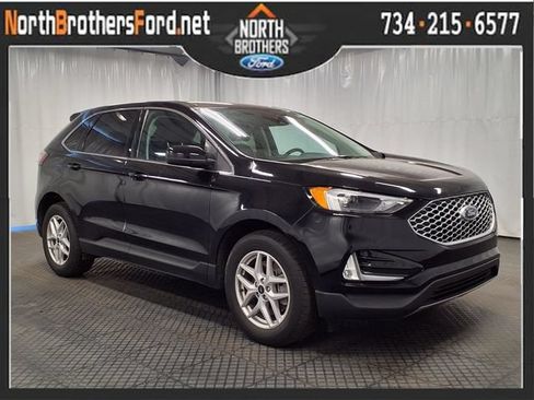 Certified 2023 Ford Edge SEL w/ Convenience Package AWD/4WD image 1
