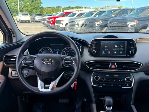 Used 2019 Hyundai Santa Fe SE AWD/4WD image 25