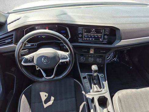 Certified 2023 Volkswagen Jetta Sport FWD image 18