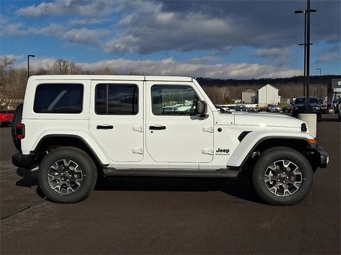 New 2026 Jeep Wrangler Sahara image 8