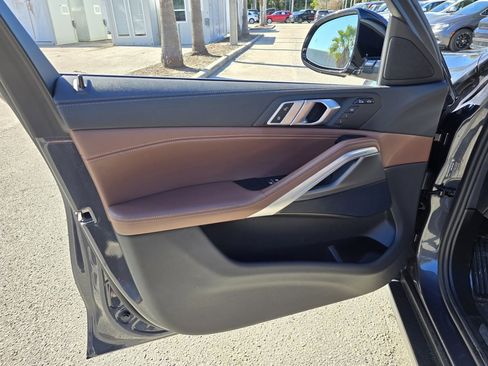 Used 2021 BMW X6 sDrive40i w/ Convenience Package image 15