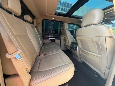 Used 2018 Ford F250 Lariat w/ Lariat Ultimate Package AWD/4WD image 15