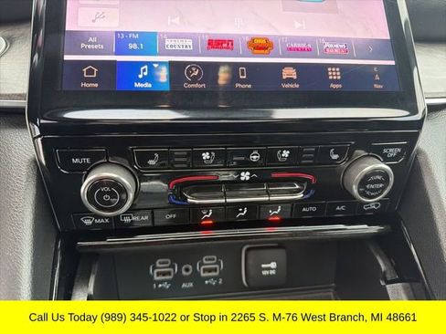 Used 2024 Jeep Grand Cherokee Overland w/ Advanced Protech Group III AWD/4WD image 25