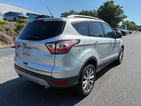 Used 2017 Ford Escape Titanium FWD image 5