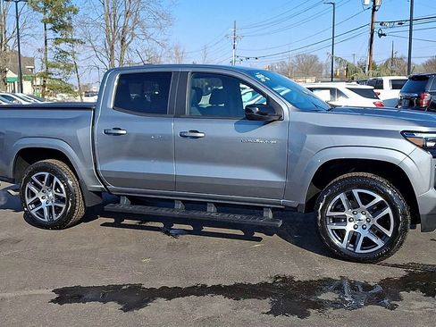 Certified 2024 Chevrolet Colorado Z71 w/ Z71 Convenience Package 2 image 4