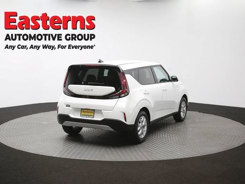 Used 2025 Kia Soul LX FWD image 38