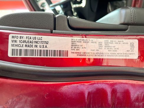 Used 2022 Jeep Grand Cherokee Laredo X image 31