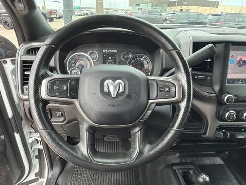 Used 2024 RAM 2500 Tradesman w/ Chrome Appearance Group AWD/4WD image 11