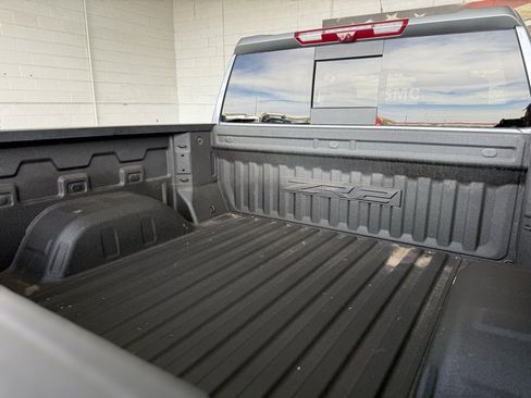 Used 2024 Chevrolet Silverado 1500 ZR2 w/ Technology Package image 18