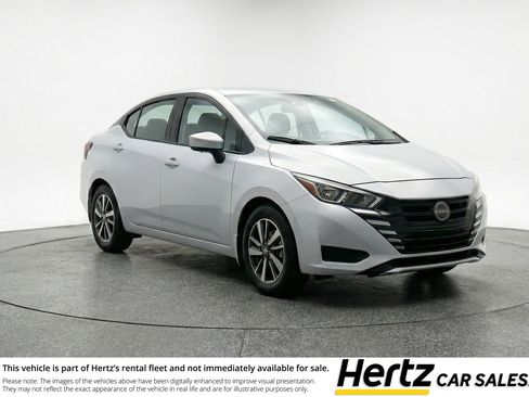 Used 2025 Nissan Versa SV FWD image 1