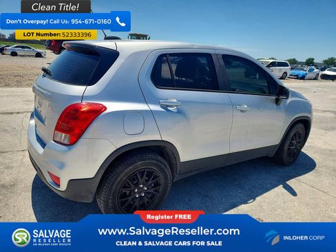 Used 2017 Chevrolet Trax LS FWD image 4