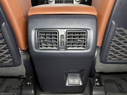 Used 2024 Toyota 4Runner Limited AWD/4WD image 12