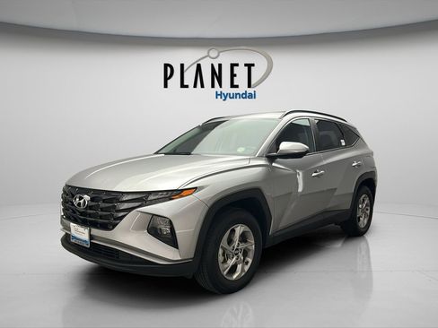 Certified 2024 Hyundai Tucson SEL AWD/4WD image 2