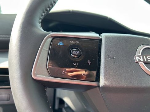 Used 2025 Nissan Murano SL AWD/4WD image 23