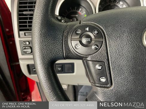 Used 2012 Toyota Tundra 4x4 CrewMax w/ SR5 Pkg image 42