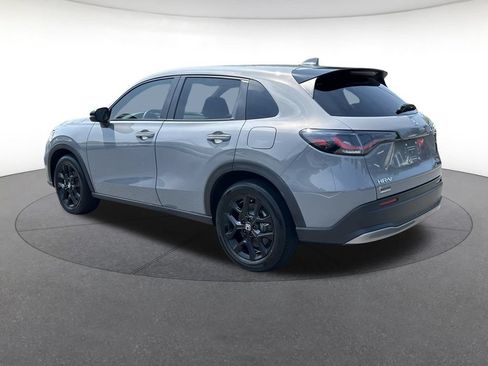 Used 2025 Honda HR-V Sport image 3