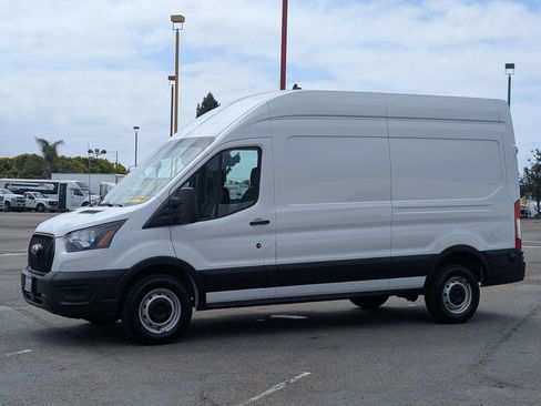 Used 2023 Ford Transit 250 148 High Roof RWD image 3