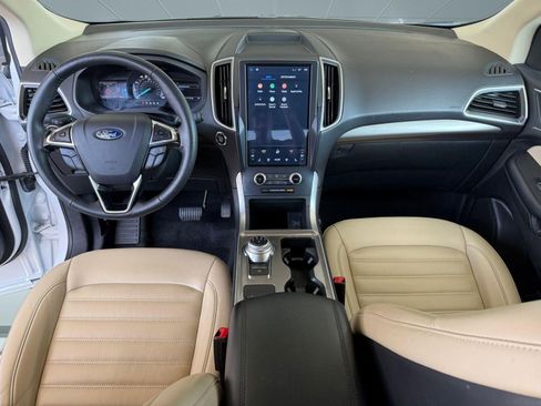 Used 2024 Ford Edge SEL AWD/4WD image 16