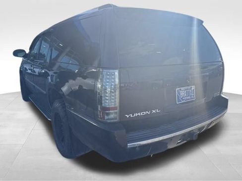 Used 2014 GMC Yukon XL Denali AWD/4WD image 20