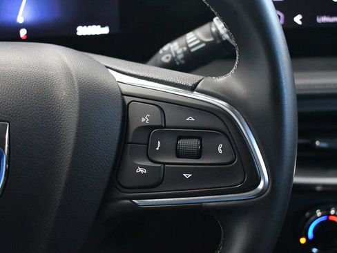 Used 2025 Buick Encore GX Preferred FWD image 32