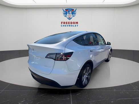Used 2020 Tesla Model Y Long Range image 6