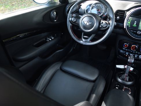 Used 2019 MINI Cooper Clubman S image 2