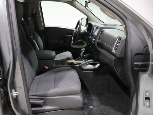 Used 2024 Nissan Frontier SV AWD/4WD image 22