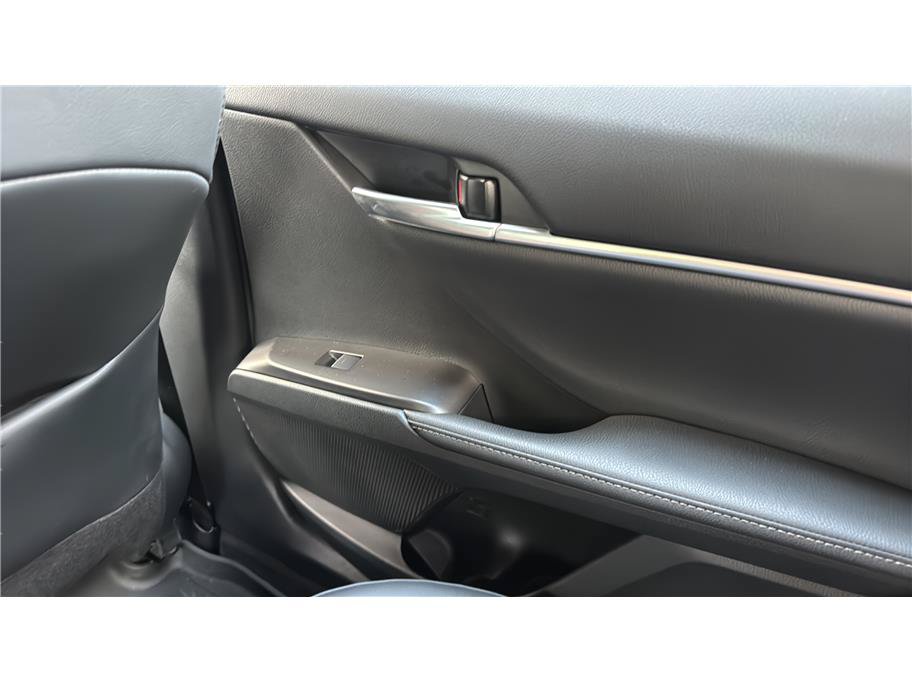 Used 2023 Toyota Camry XLE w/ Navigation Package AWD/4WD image 17