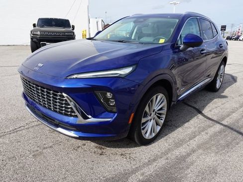 Used 2025 Buick Envision Avenir image 9