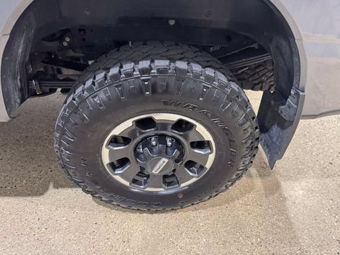 Used 2024 Ford F350 Lariat w/ Lariat Ultimate Package AWD/4WD image 31