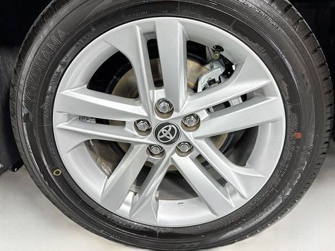 Used 2021 Toyota Corolla SE image 27