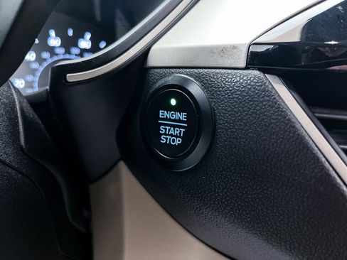 Used 2020 Ford Escape SEL image 26