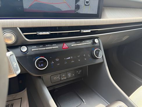 Used 2024 Hyundai Sonata Limited FWD image 21