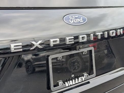 New 2026 Ford Expedition Active AWD/4WD image 16