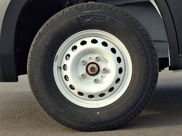 Used 2024 RAM ProMaster 2500 w/ Safety Group FWD image 8