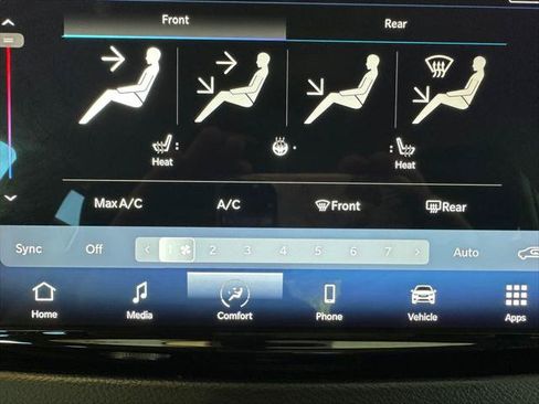 Certified 2023 Chrysler Pacifica Touring-L FWD image 6