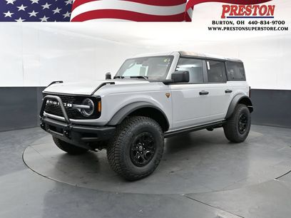 New 2026 Ford Bronco Badlands w/ Sasquatch Package