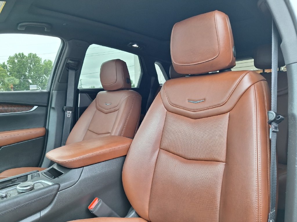 Used 2023 Cadillac XT5 Sportv w/ Technology Package AWD/4WD image 21