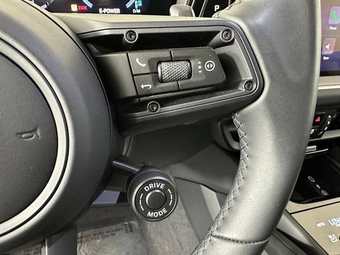 Certified 2026 Porsche Cayenne E-Hybrid AWD/4WD image 25