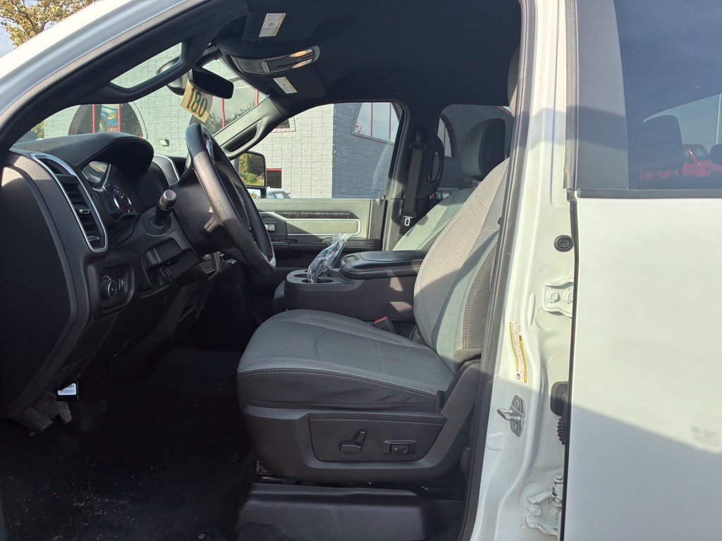 Used 2023 RAM 2500 Big Horn w/ Cold Weather Group AWD/4WD image 9